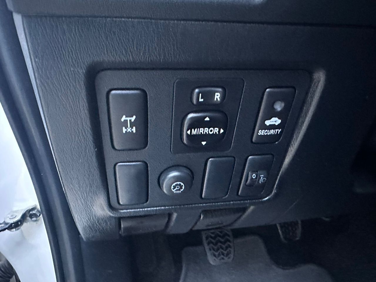 Toyota Hilux 2.5 D4D  - Foto 40