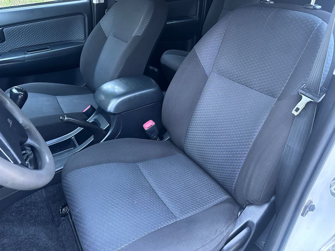 Toyota Hilux 2.5 D4D  - Foto 37