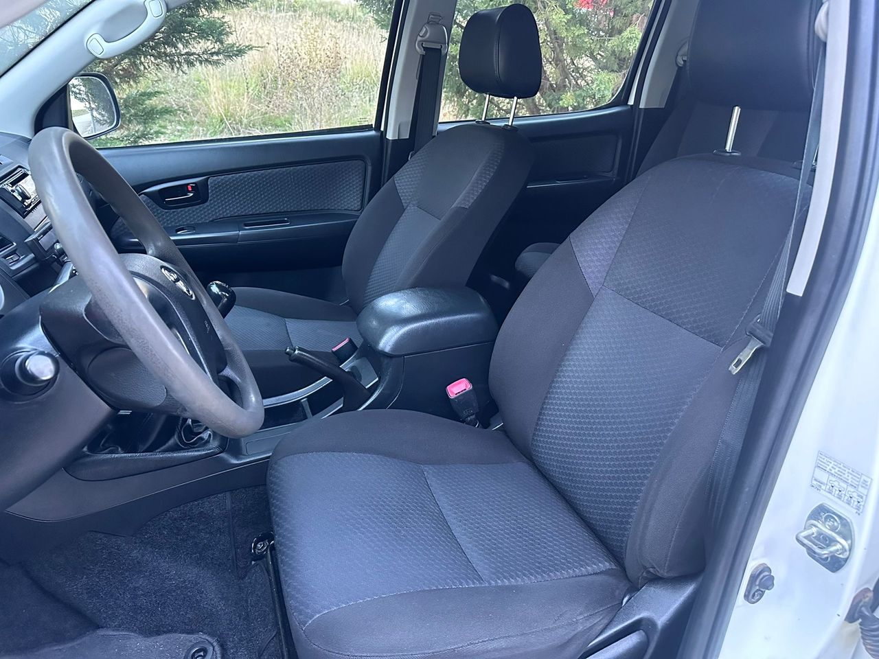 Toyota Hilux 2.5 D4D  - Foto 32