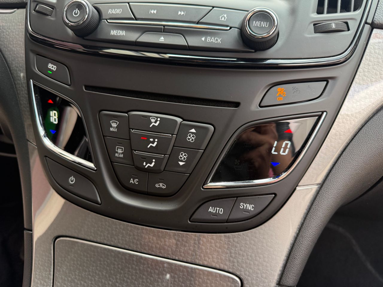 Opel Insignia  1.6 CDTI  - Foto 40