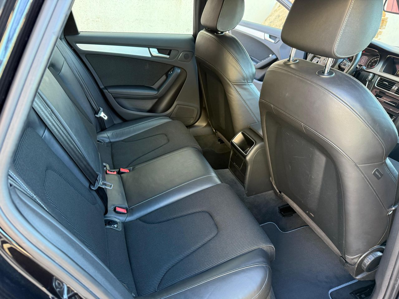 Audi A4 Avant 2.0TDI Sline - Foto 33