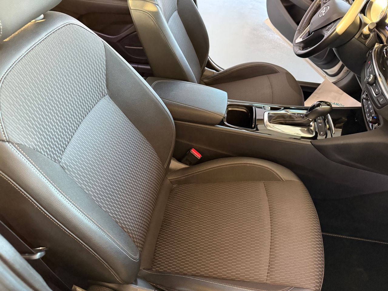 Opel Insignia Sports Tourer 2.0 CDTI Biturbo 4x4 Auto  - Foto 38