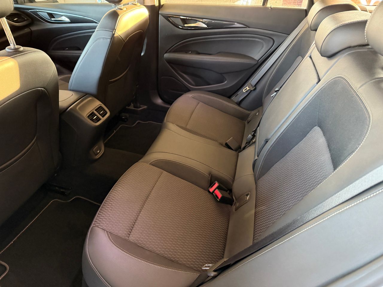 Opel Insignia Sports Tourer 2.0 CDTI Biturbo 4x4 Auto - Foto 25