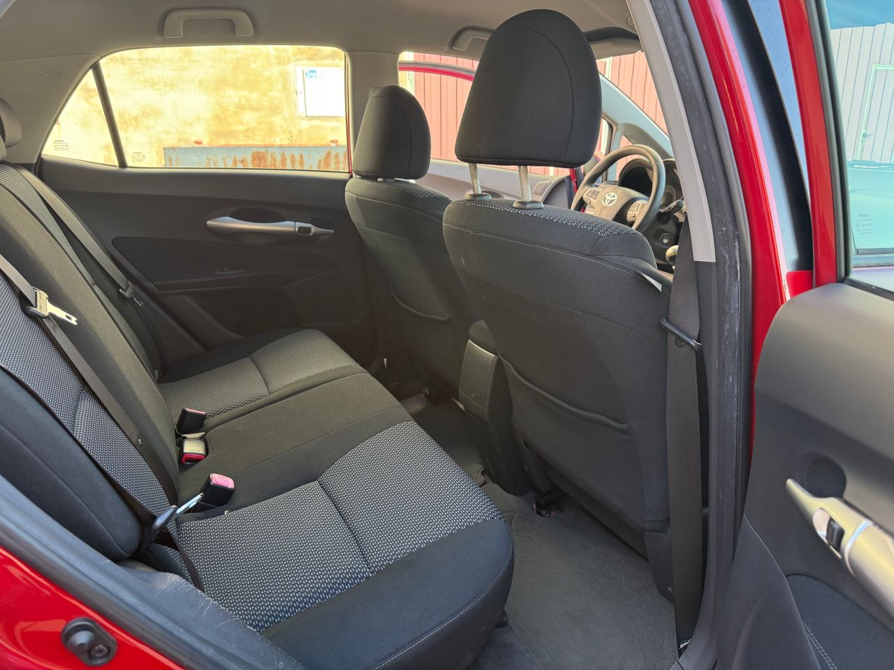 Toyota Auris 2.0 D4D  - Foto 23