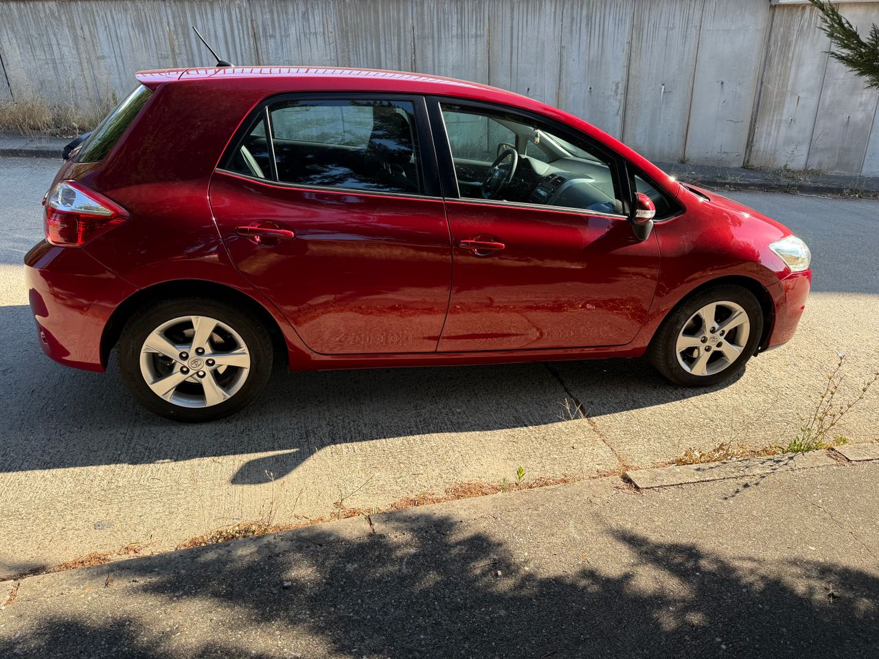 Toyota Auris 2.0 D4D  - Foto 9