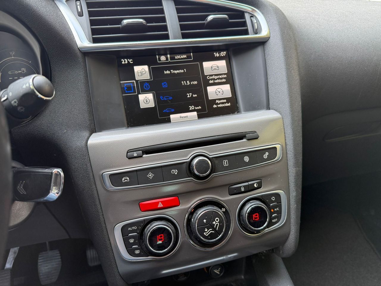 Citroën C4 1.6 VTI  - Foto 10