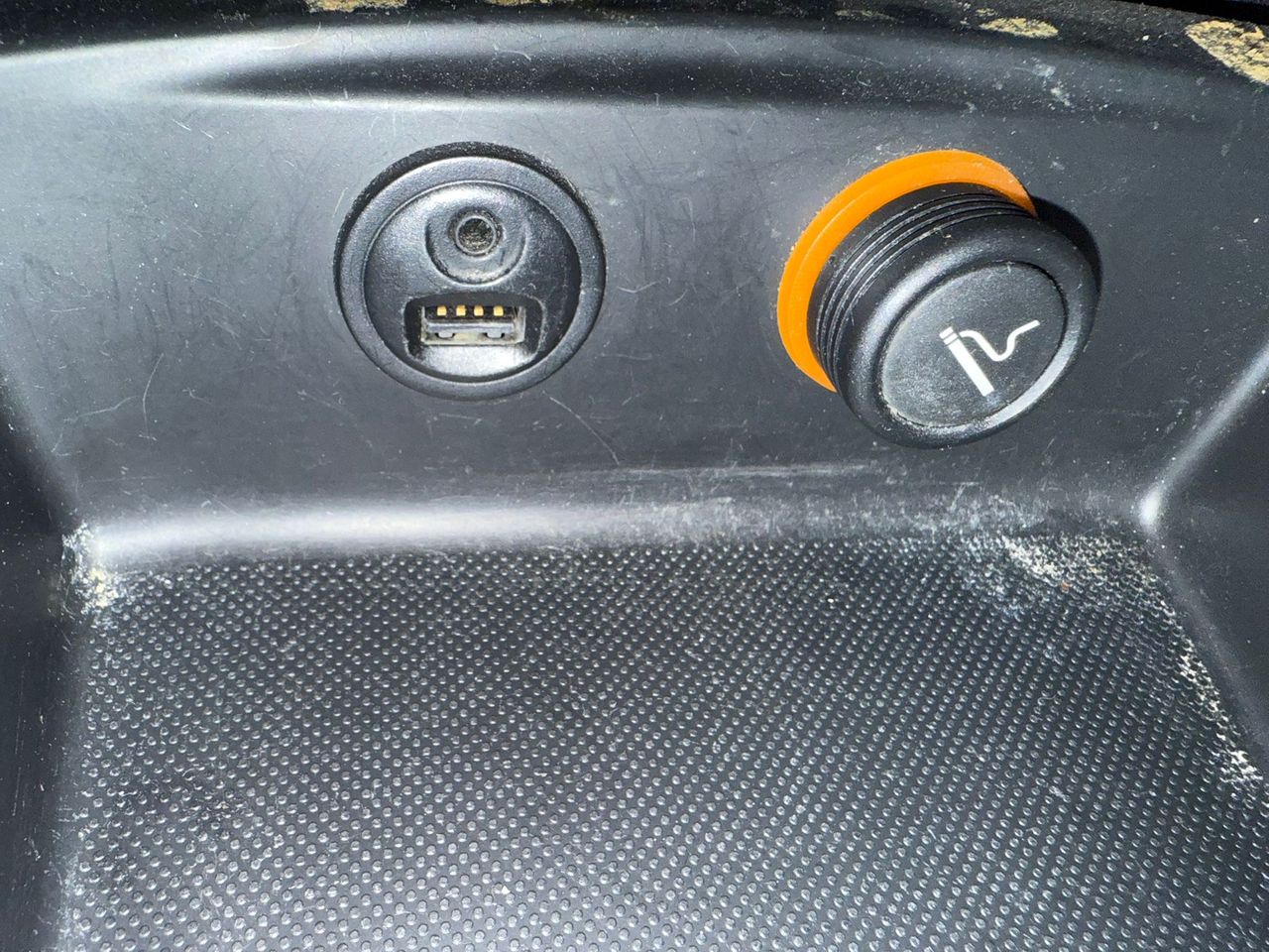 Citroën C4 1.6 VTI  - Foto 13