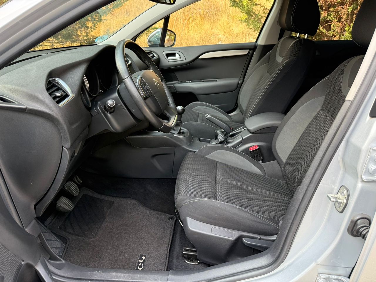 Citroën C4 1.6 VTI  - Foto 29