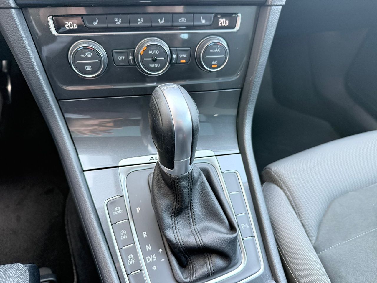 Volkswagen Golf Alltrack  - Foto 17