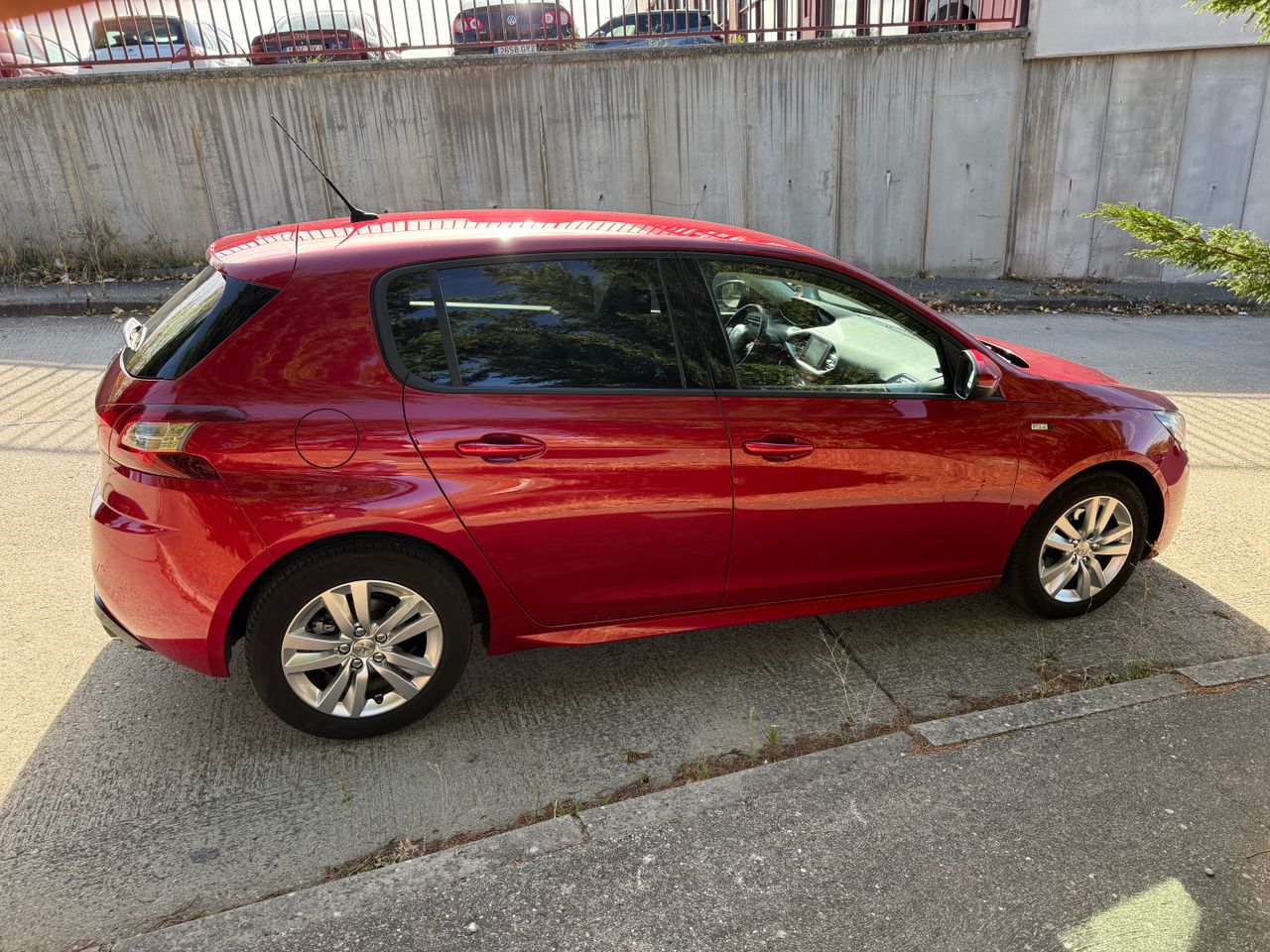 Peugeot 308 5p Style 1.6 BlueHDi 120 - Foto 15