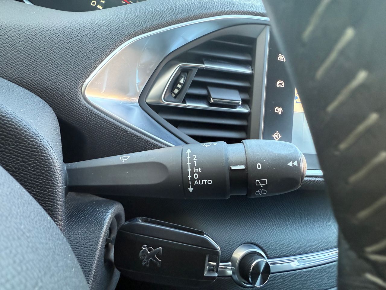 Peugeot 308 5p Style 1.6 BlueHDi 120 - Foto 42