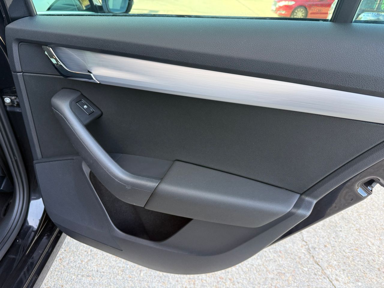 Skoda Octavia 1.6 TDI - Foto 30