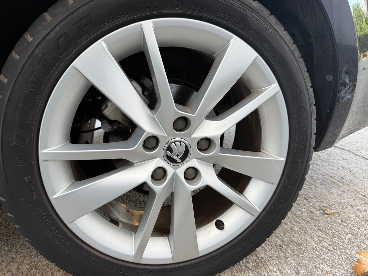 Skoda Octavia 1.6 TDI - Foto 37