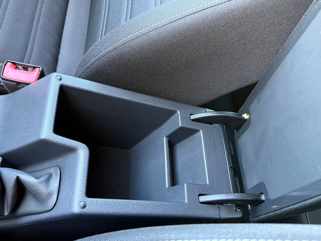 Skoda Octavia 1.6 TDI - Foto 44