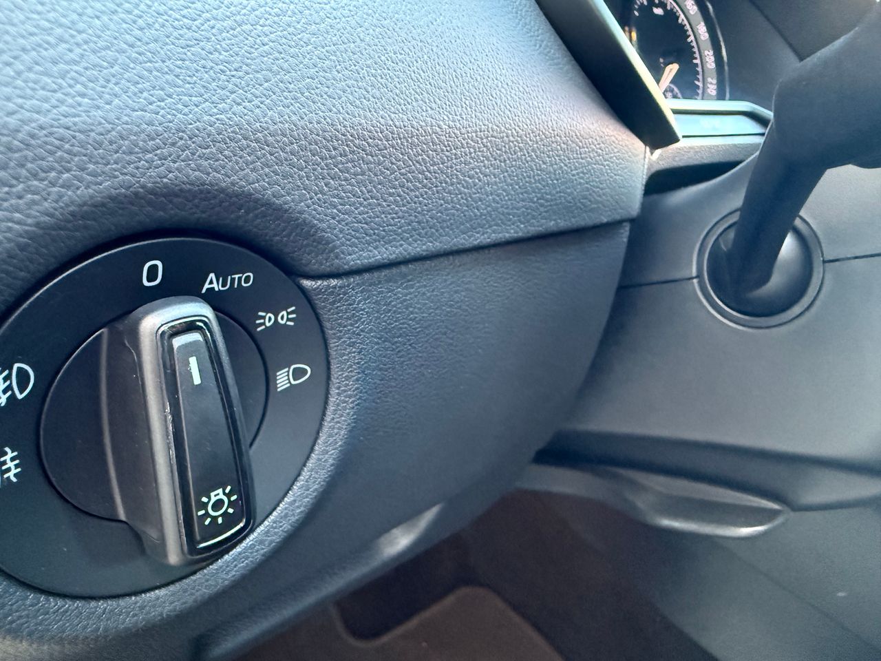 Skoda Octavia 1.6 TDI - Foto 18