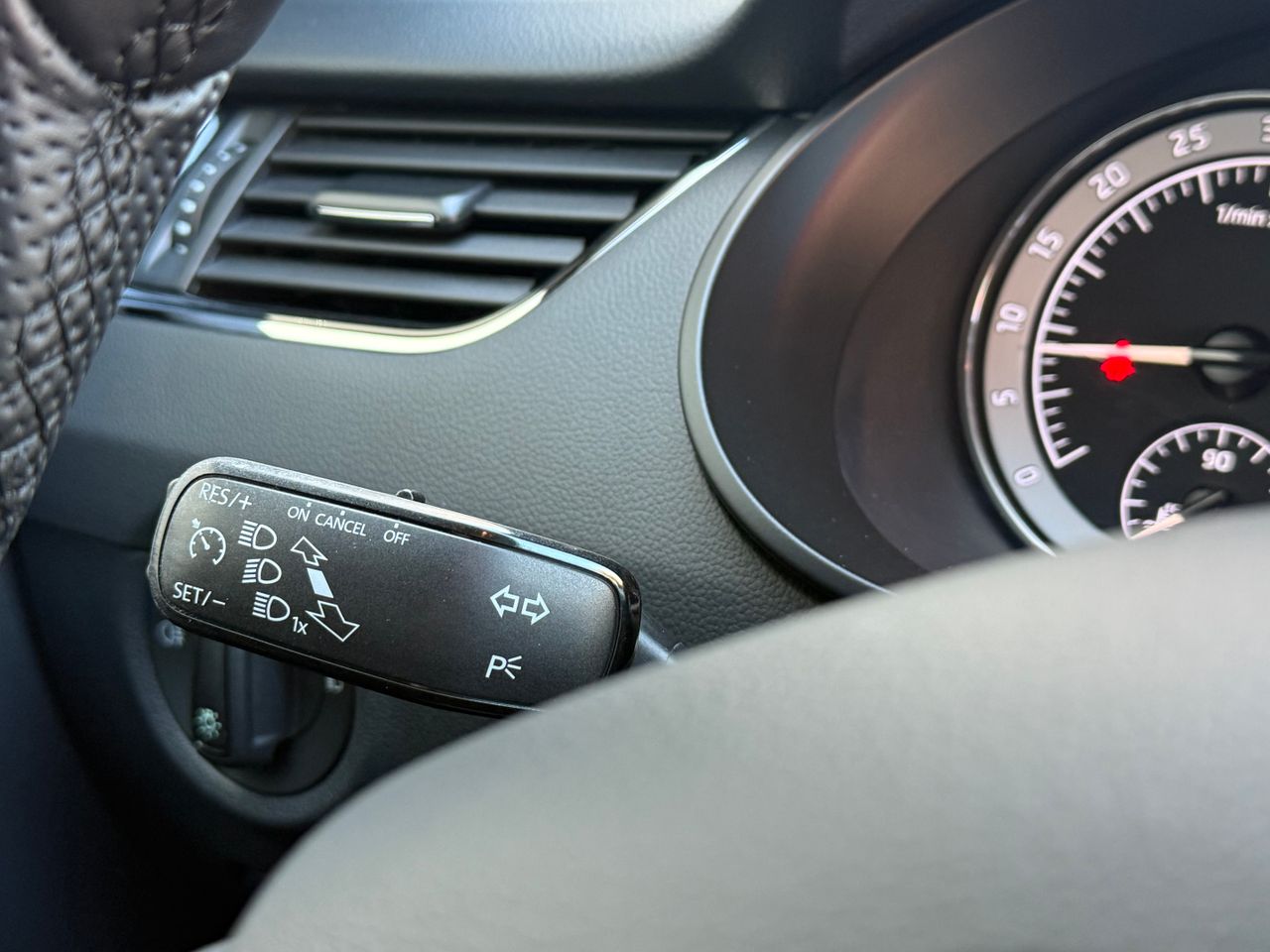 Skoda Octavia 1.6 TDI - Foto 36