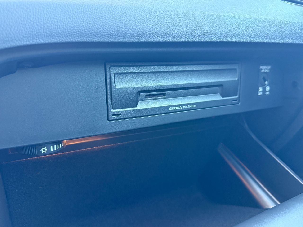 Skoda Octavia 1.6 TDI - Foto 43