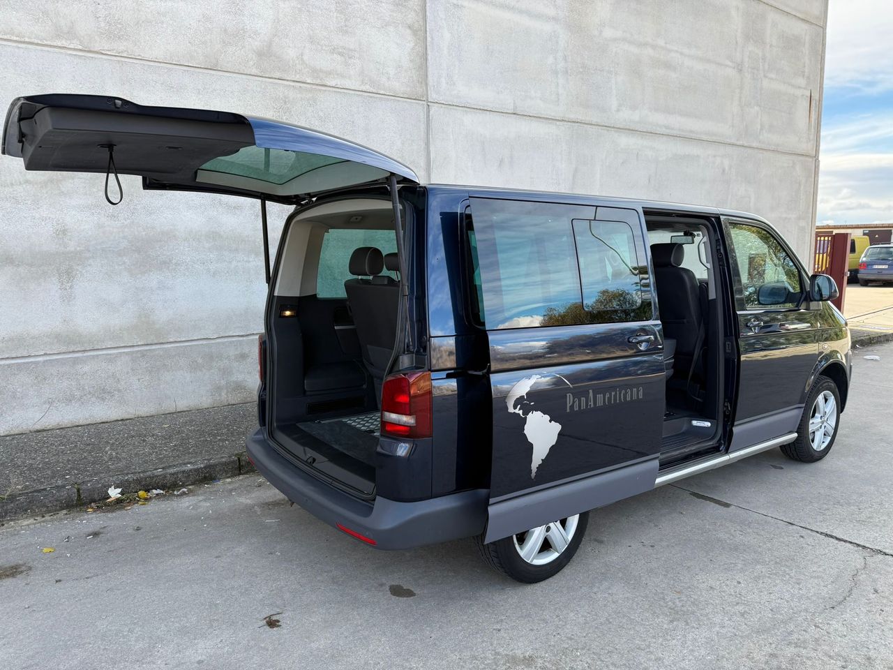 Volkswagen Multivan PanAmericana 2.0 Bi-TDI 180 CV 4MOTION DSG 7 plazas - Foto 13