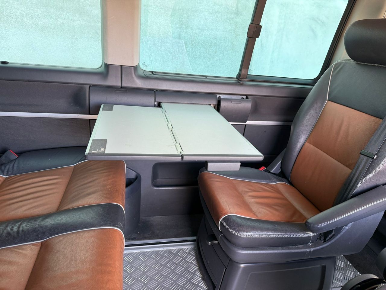 Volkswagen Multivan PanAmericana 2.0 Bi-TDI 180 CV 4MOTION DSG 7 plazas - Foto 44