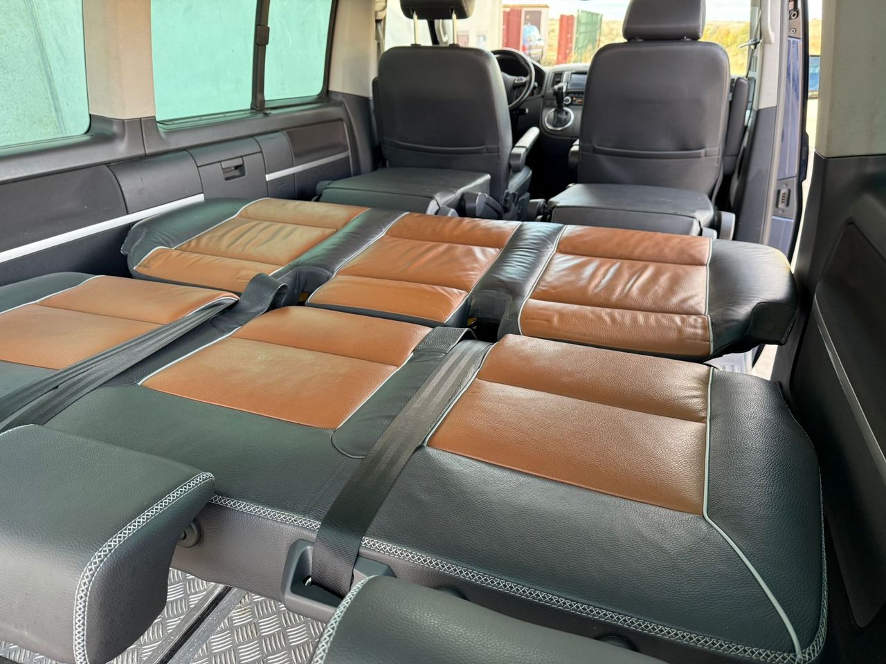 Volkswagen Multivan PanAmericana 2.0 Bi-TDI 180 CV 4MOTION DSG 7 plazas - Foto 8