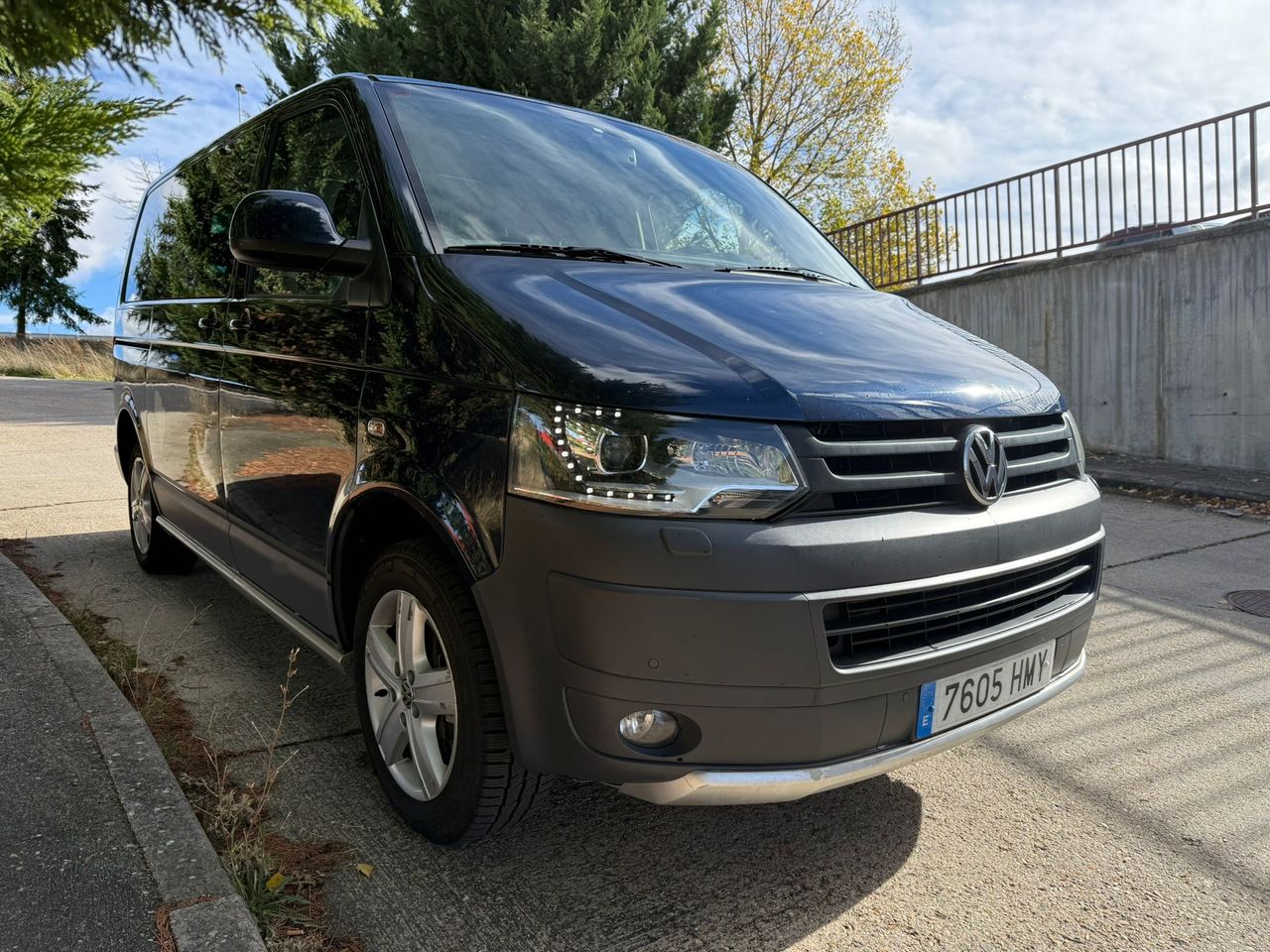 Volkswagen Multivan PanAmericana 2.0 Bi-TDI 180 CV 4MOTION DSG 7 plazas - Foto 6