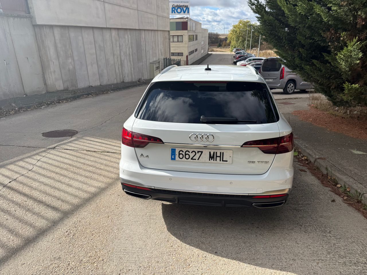 Audi A4 35Tfsi Sline Stronic - Foto 9