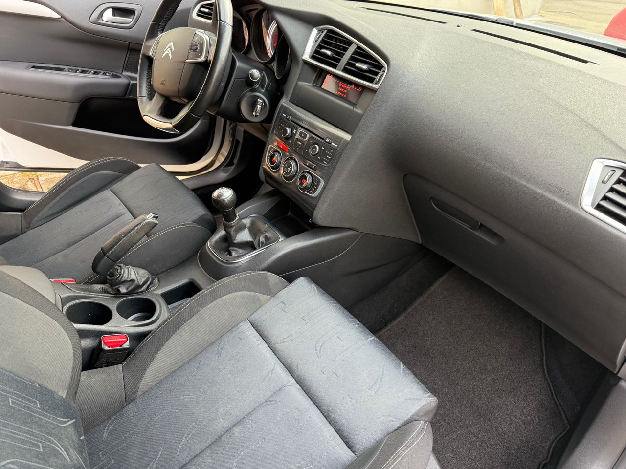 Citroën C4 HDi 90 Business - Foto 31