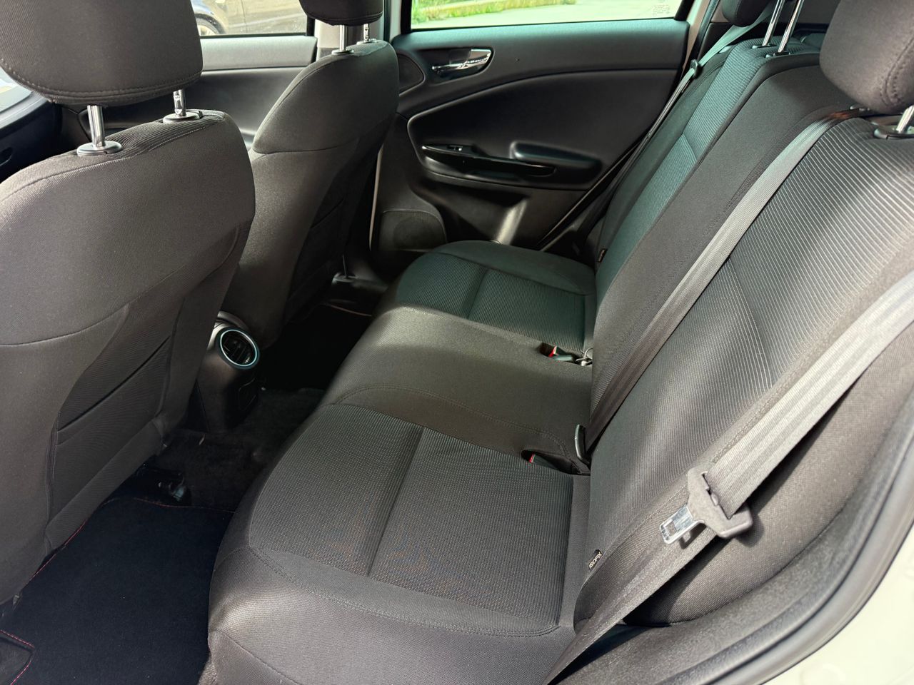 Alfa Romeo Giulietta 1.6 JTDm 105 CV S&S Distinctive - Foto 21