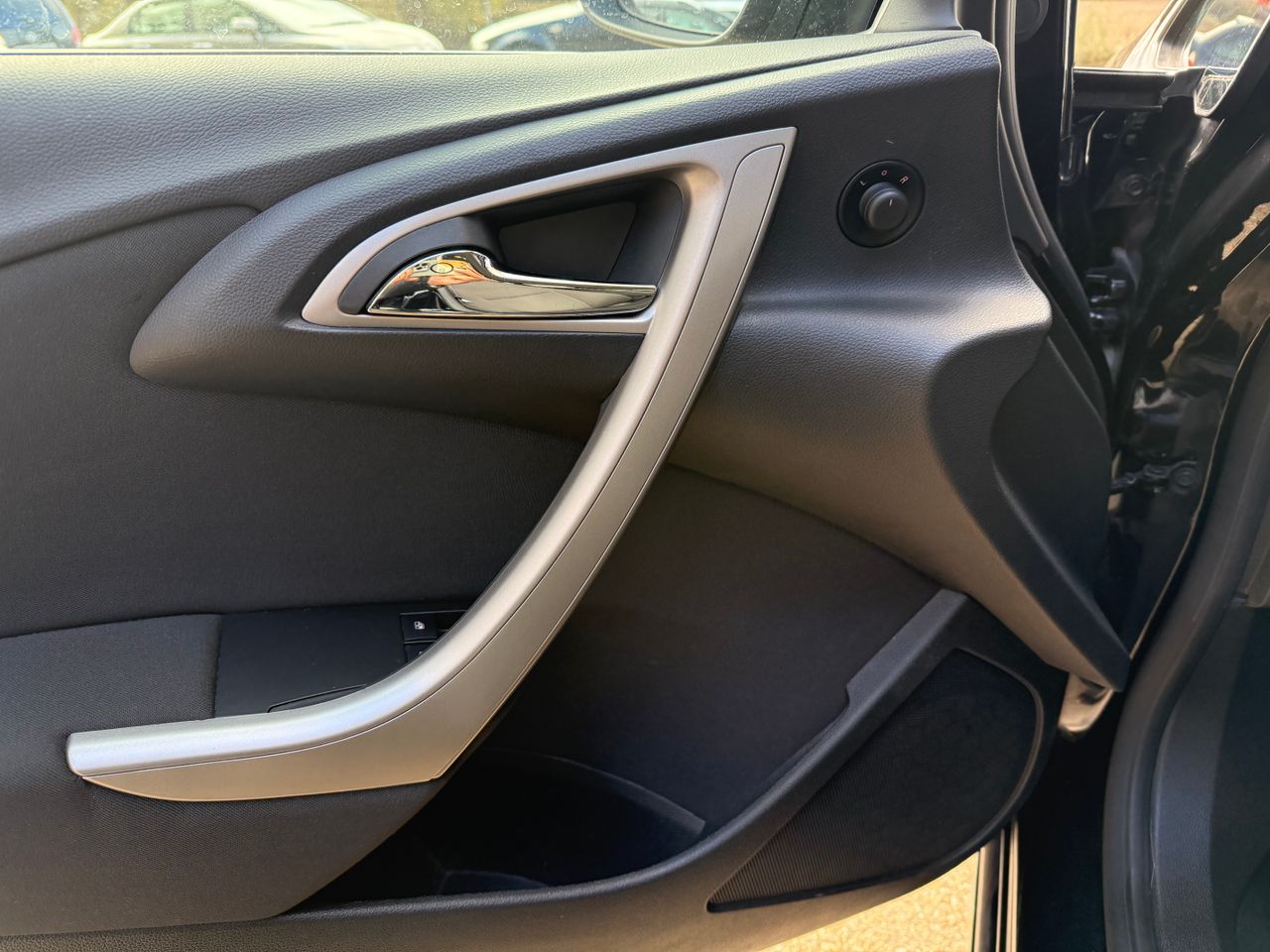 Opel Astra 1.7 CDTI - Foto 17