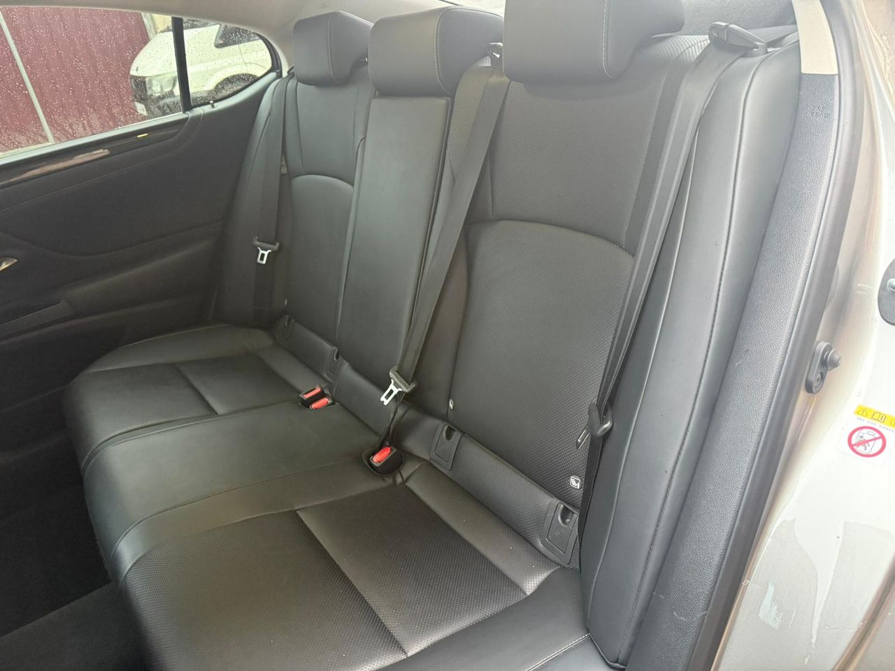 Lexus ES 300h Executive - Foto 26