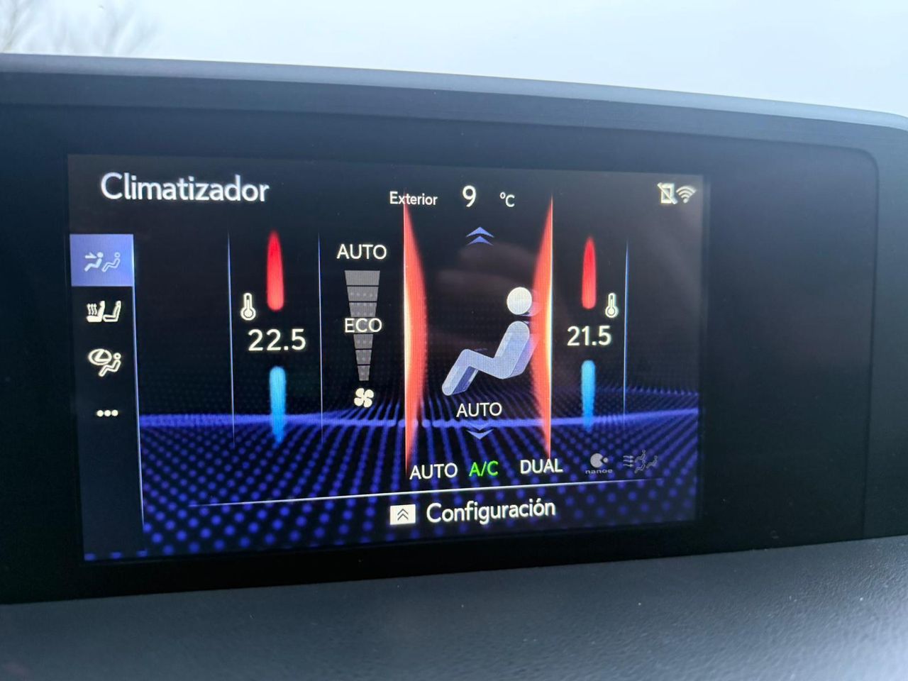 Lexus ES 300h Executive - Foto 63