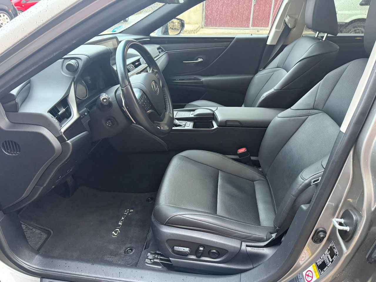 Lexus ES 300h Executive - Foto 38