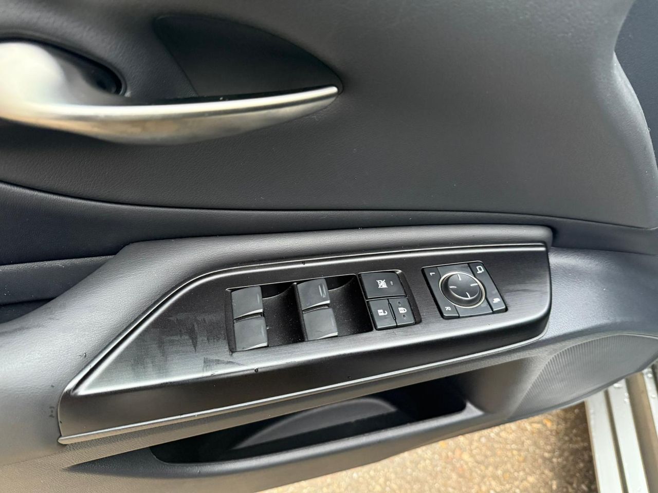 Lexus ES 300h Executive - Foto 33