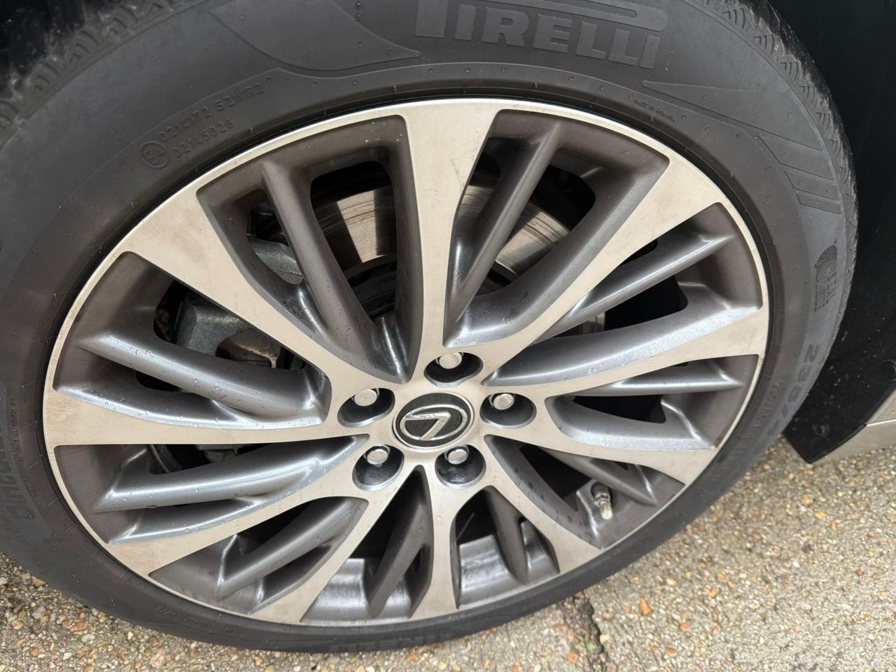 Lexus ES 300h Executive - Foto 20