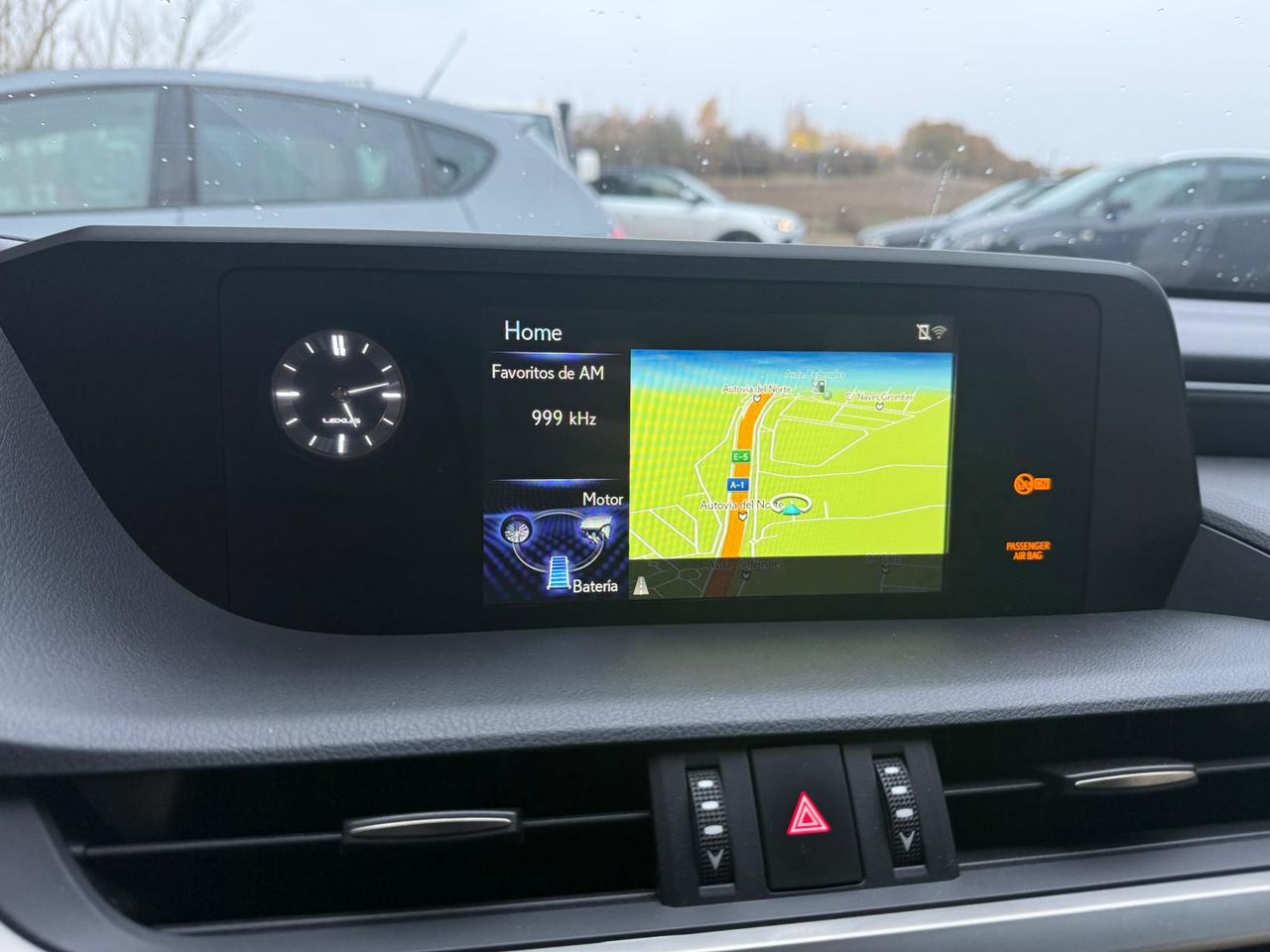 Lexus ES 300h Executive - Foto 52