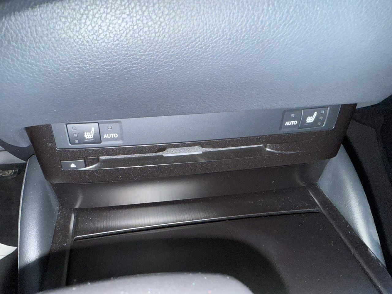 Lexus ES 300h Executive - Foto 43