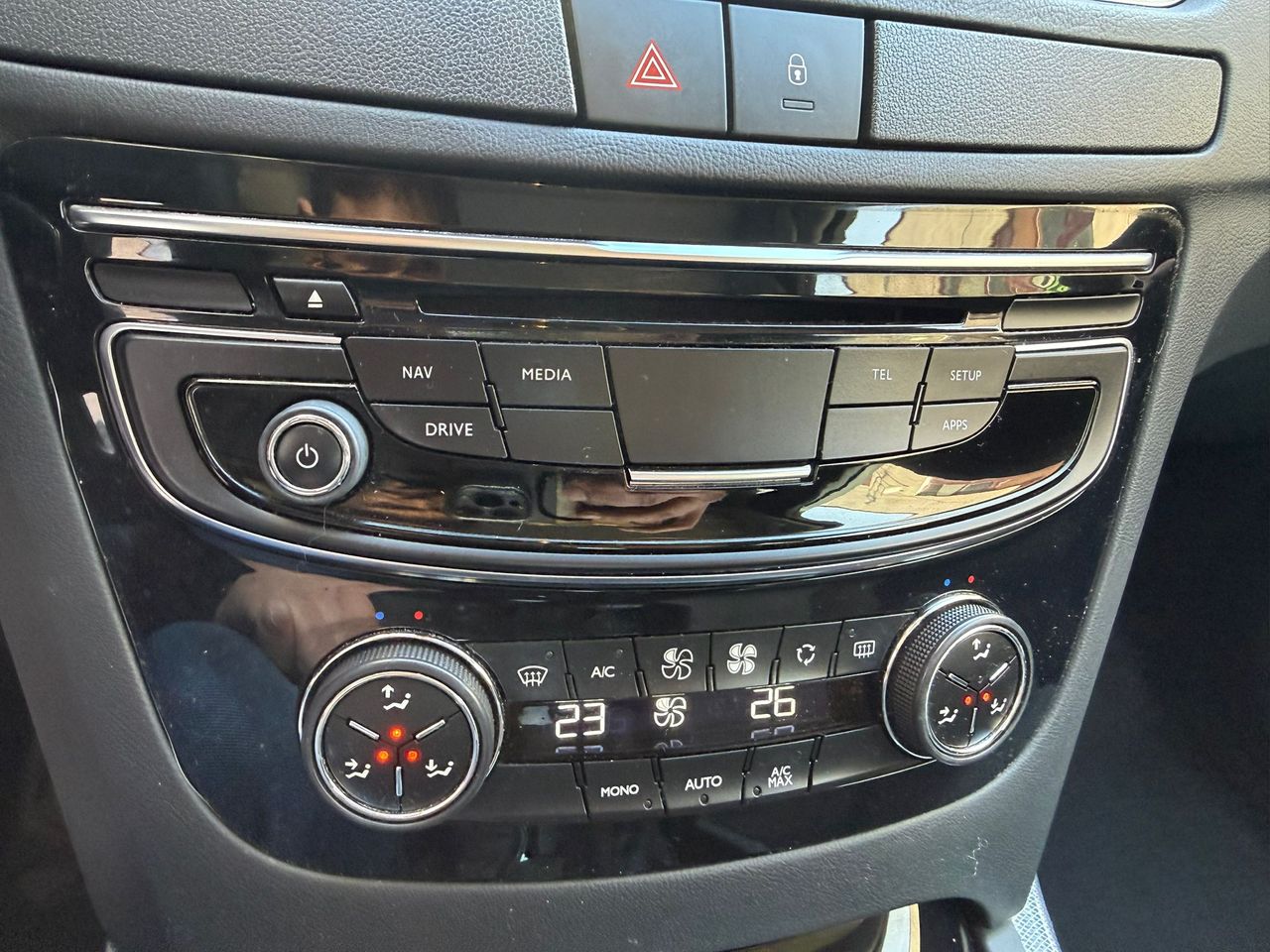 Peugeot 508 4p Active 1.6 BlueHDi 120 - Foto 49