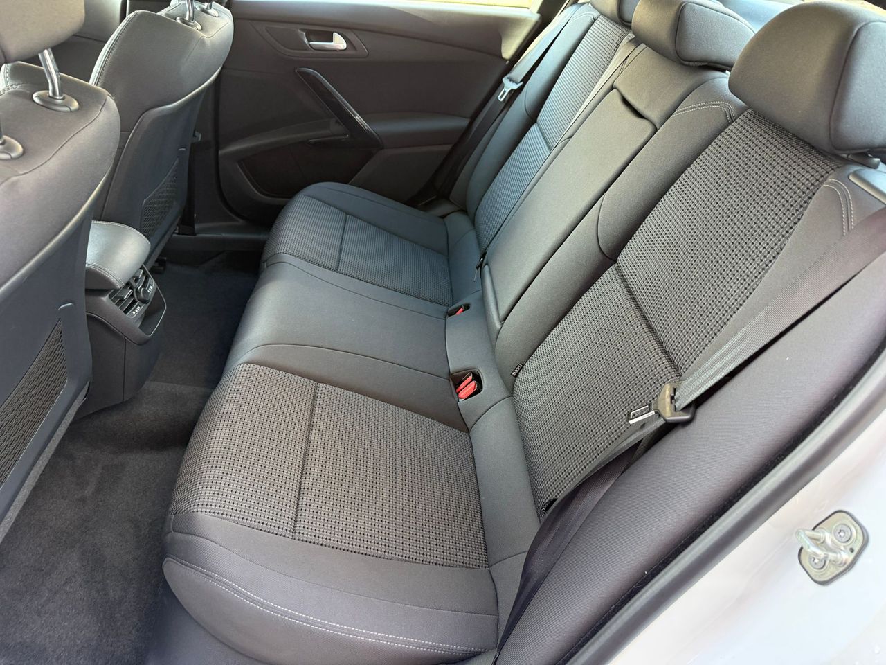 Peugeot 508 4p Active 1.6 BlueHDi 120 - Foto 20