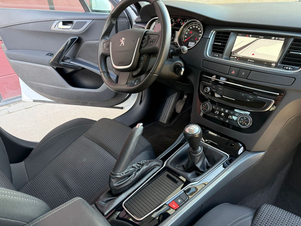 Peugeot 508 4p Active 1.6 BlueHDi 120 - Foto 40