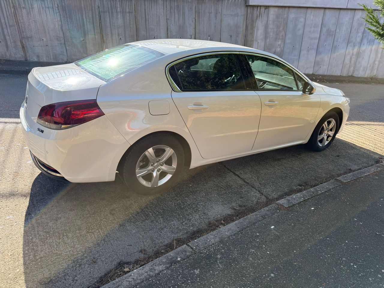 Peugeot 508 4p Active 1.6 BlueHDi 120 - Foto 32