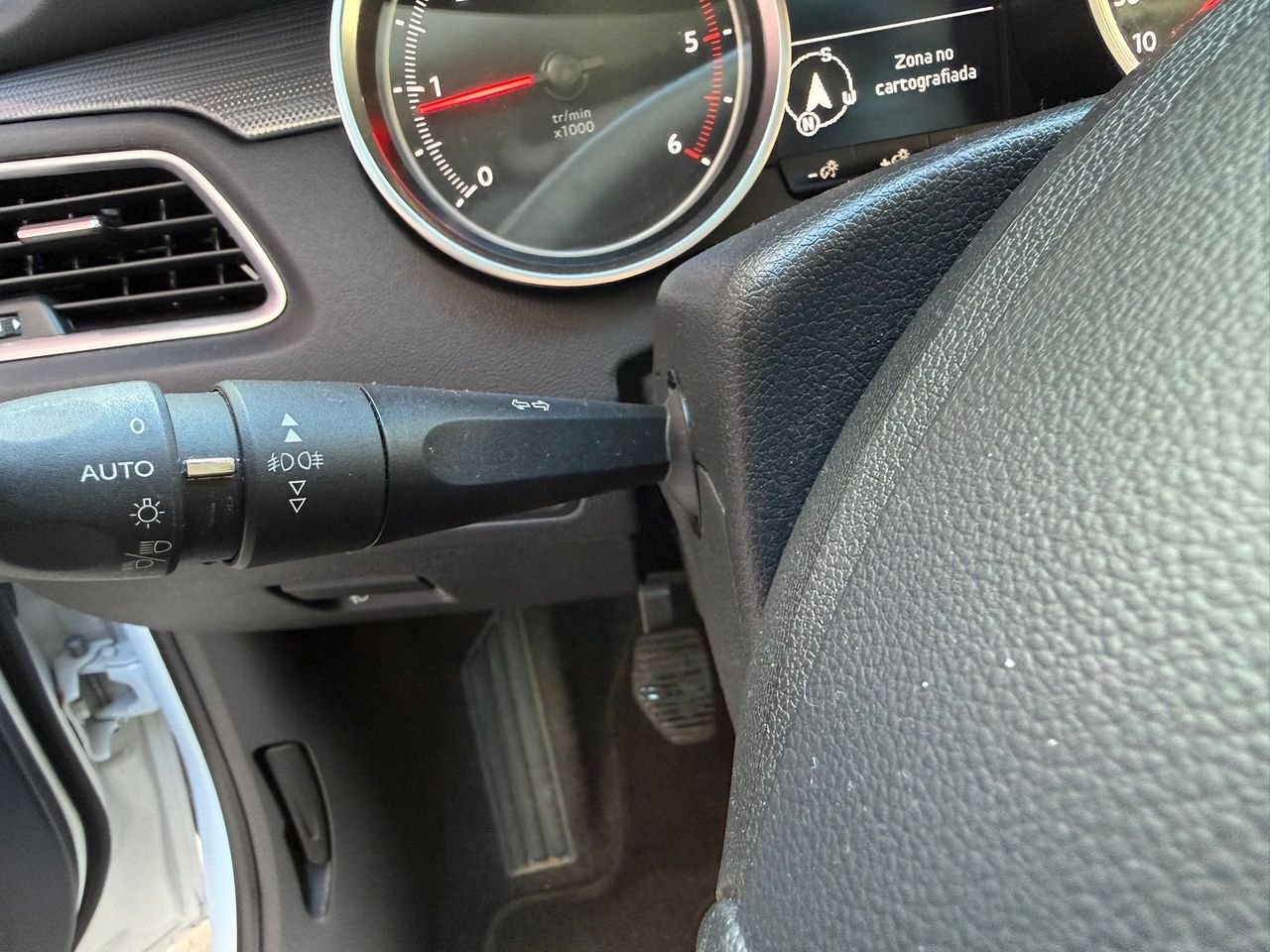 Peugeot 508 4p Active 1.6 BlueHDi 120 - Foto 13