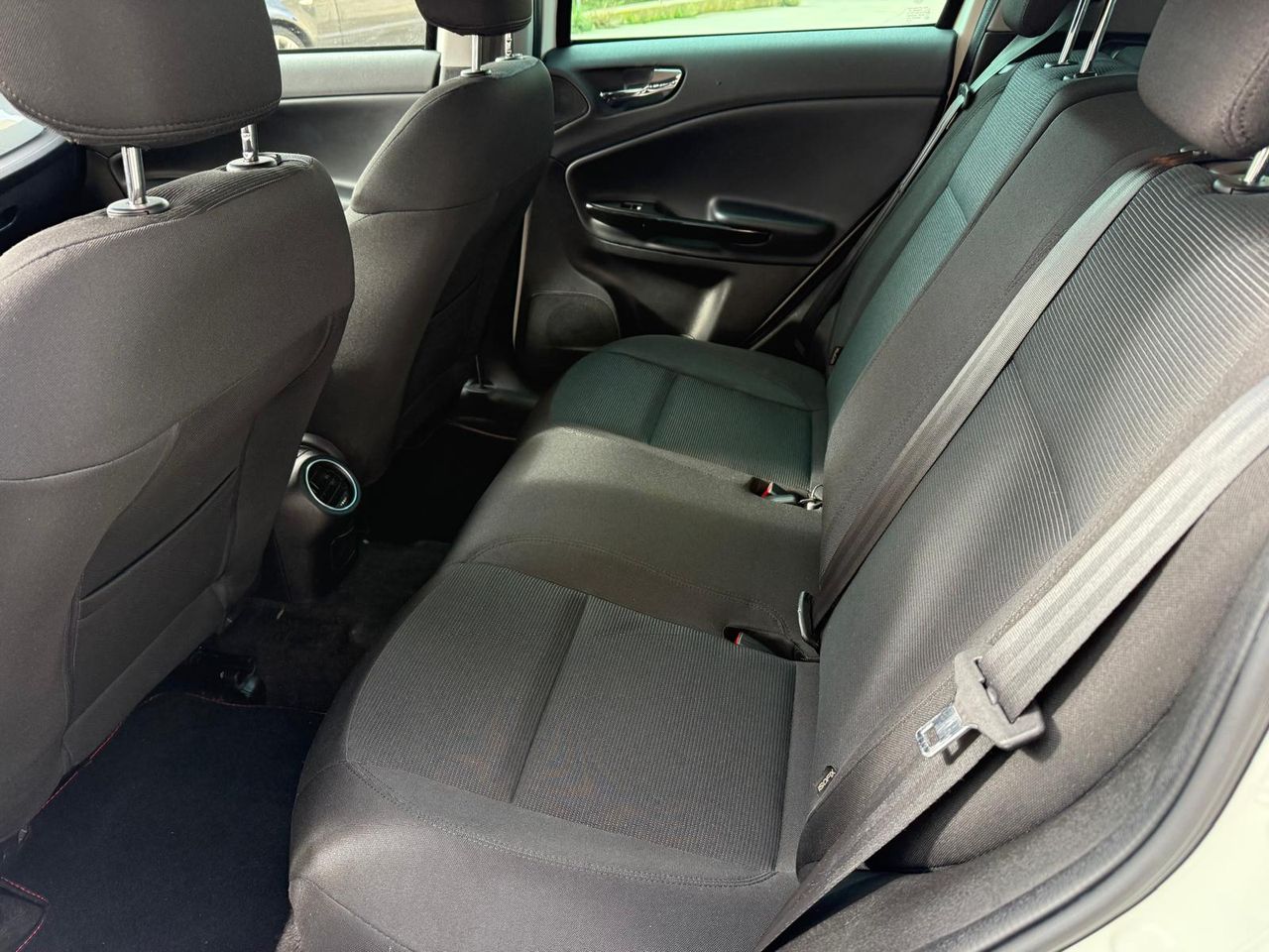 Alfa Romeo Giulietta 1.6 JTDm 105 CV S&S Progression - Foto 22