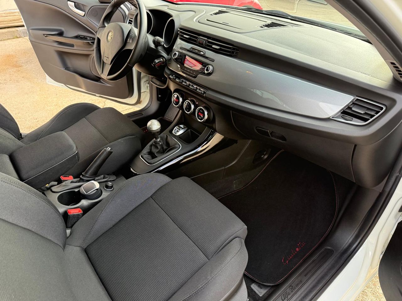 Alfa Romeo Giulietta 1.6 JTDm 105 CV S&S Progression - Foto 31