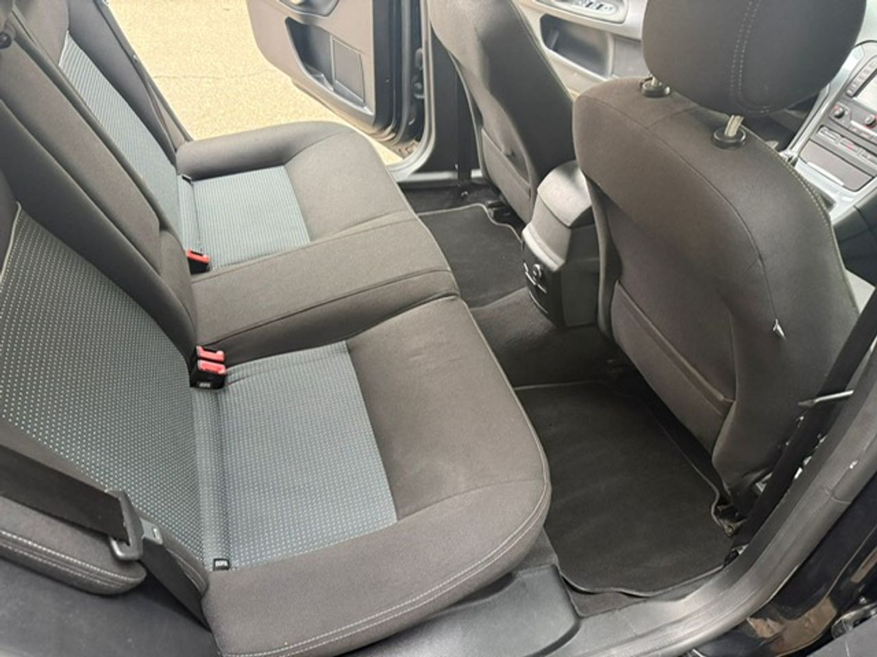 Ford Mondeo Berlina Limited Edition 2.0 TDCi 140 CV - Foto 25