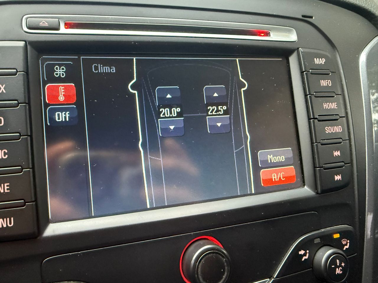 Ford Mondeo Berlina Limited Edition 2.0 TDCi 140 CV - Foto 39