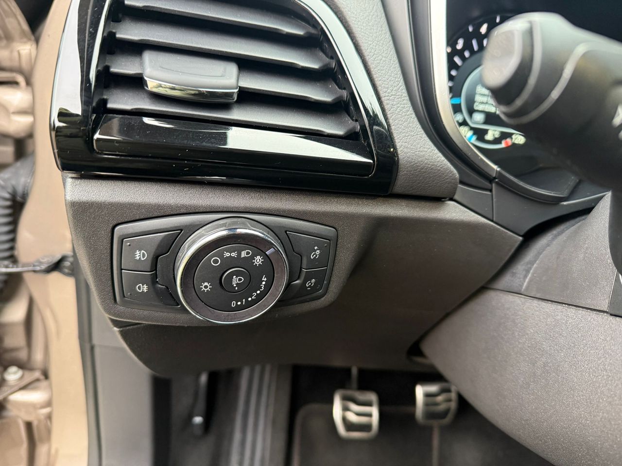 Ford Mondeo 5 puertas ST-Line 2.0 TDCi 110 kW (150 CV) - Foto 23