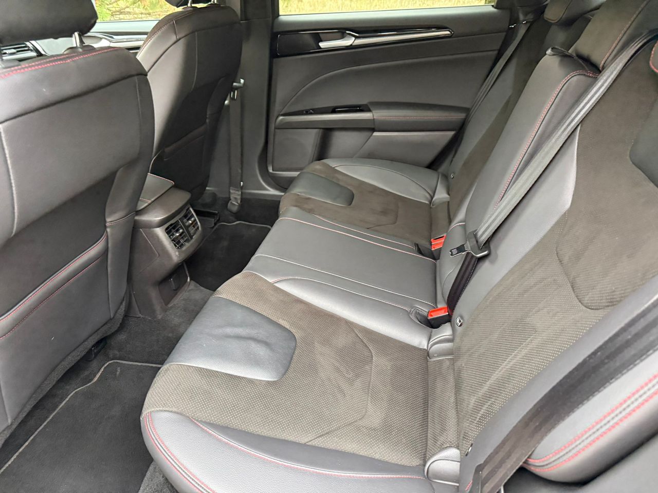 Ford Mondeo 5 puertas ST-Line 2.0 TDCi 110 kW (150 CV) - Foto 35