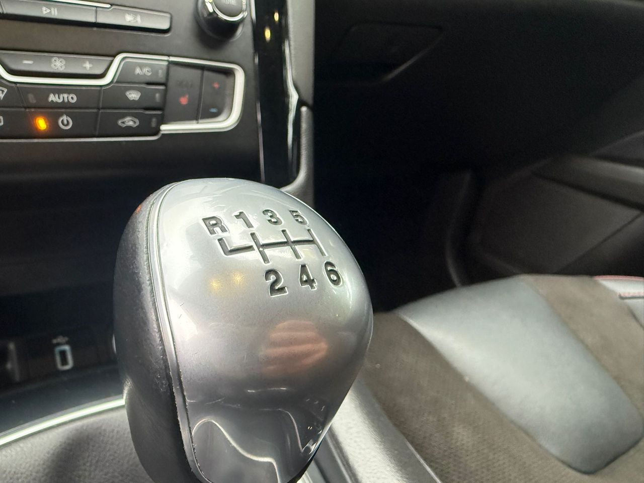 Ford Mondeo 5 puertas ST-Line 2.0 TDCi 110 kW (150 CV) - Foto 28