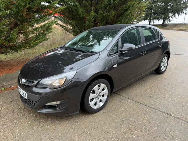 Opel Astra 5p Dynamic 1.6 CDTI 81 kW (110 CV)