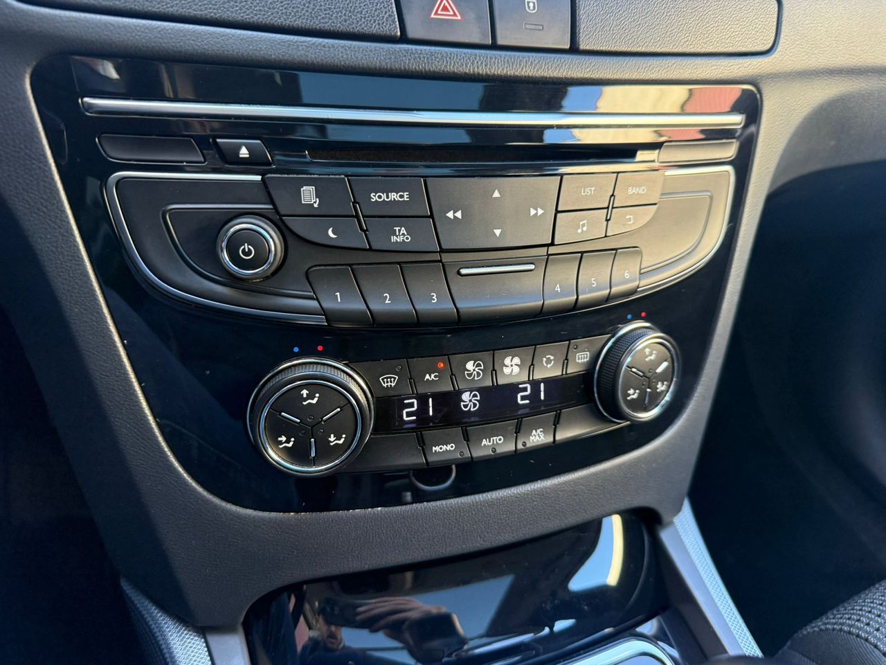 Peugeot 508 SW Style 1.6 e-HDi 115 ETG6 Blue Lion - Foto 38